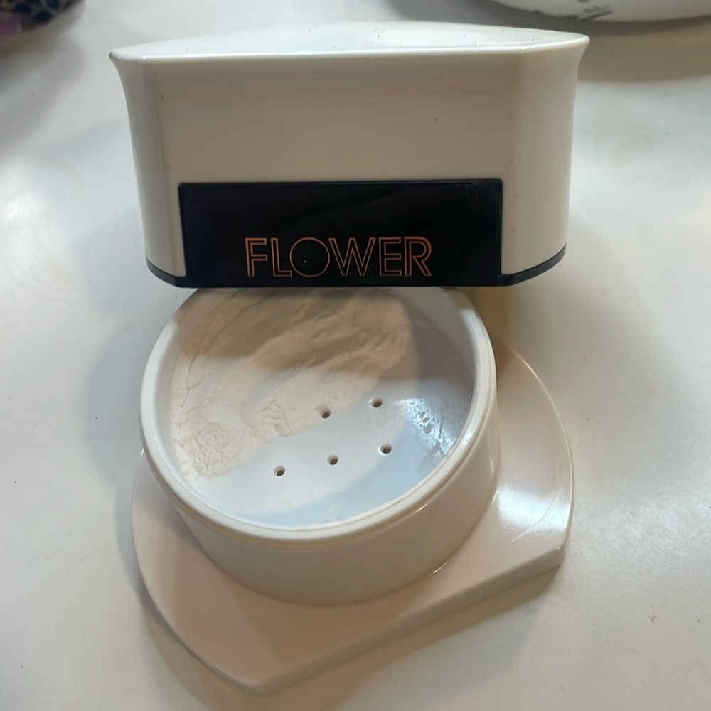 4/$15 Flower powder